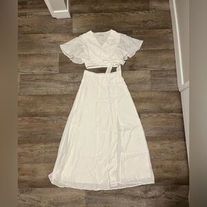 Never worn two piece white petal & pup set with tags